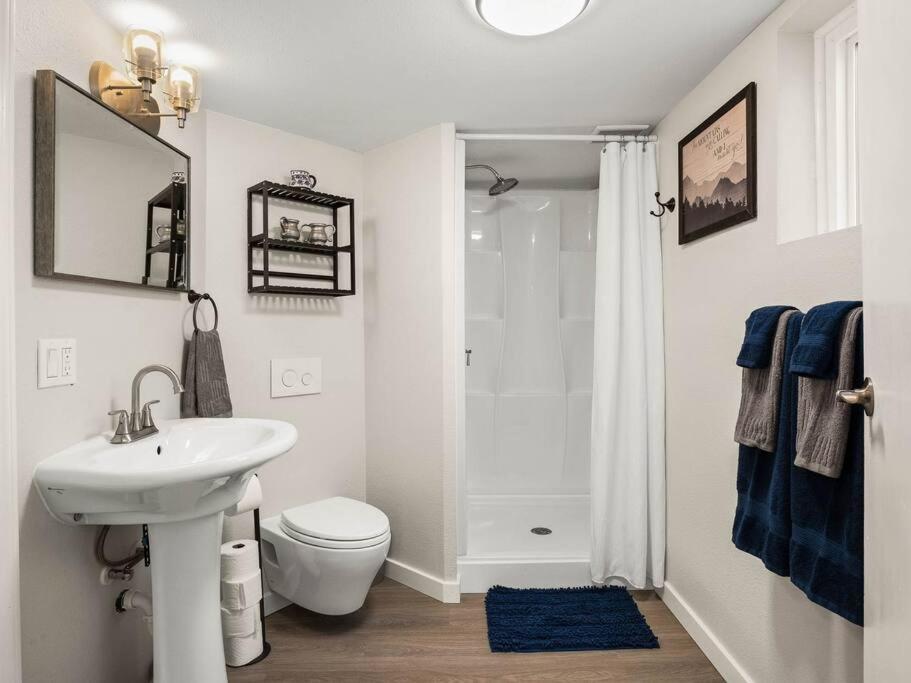 Ferienwohnung Elegant Richmond Gem Nestled Up To Hawthorne Blvd. Portland Exterior foto